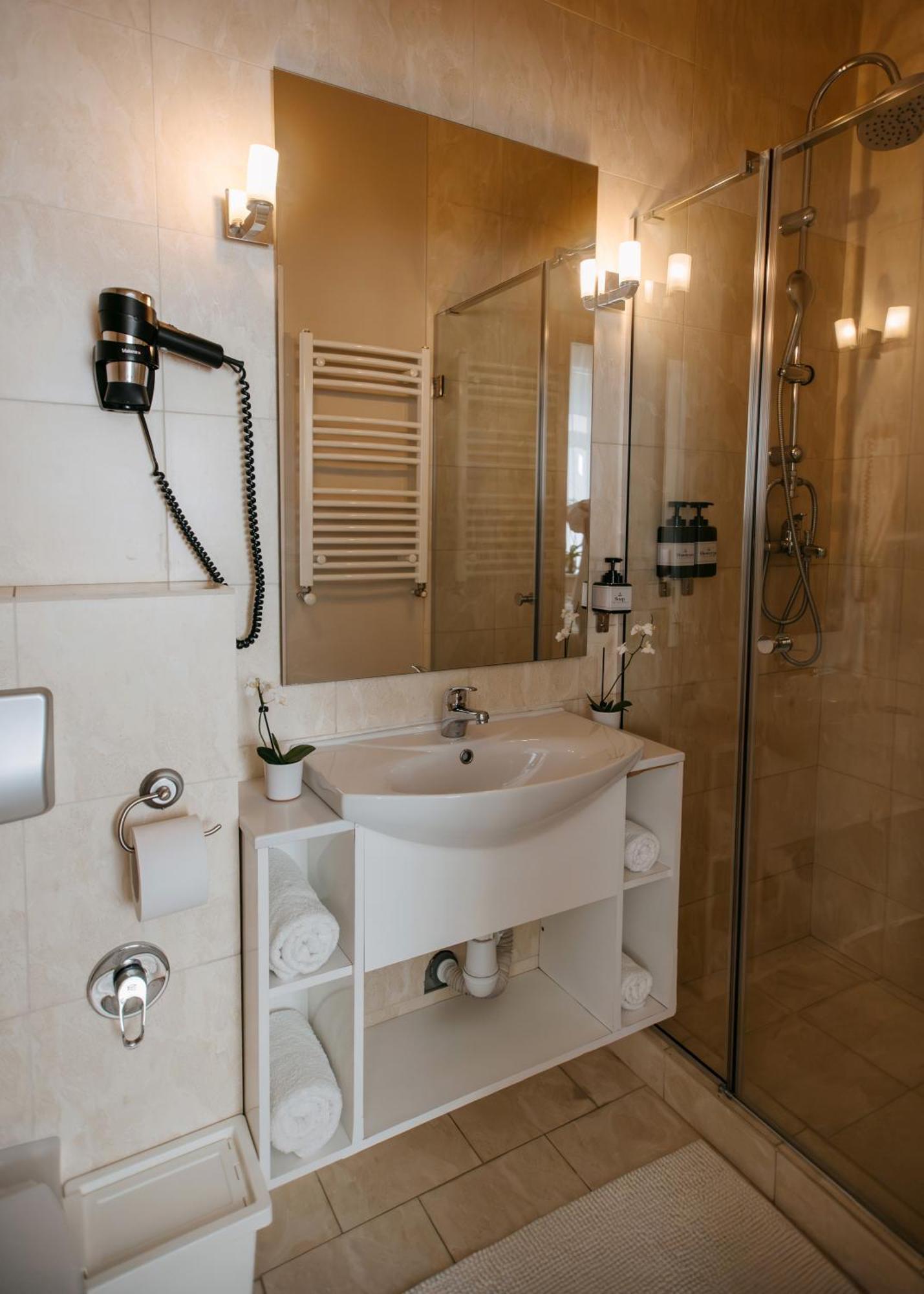 Summit Villa Кишинів Екстер'єр фото