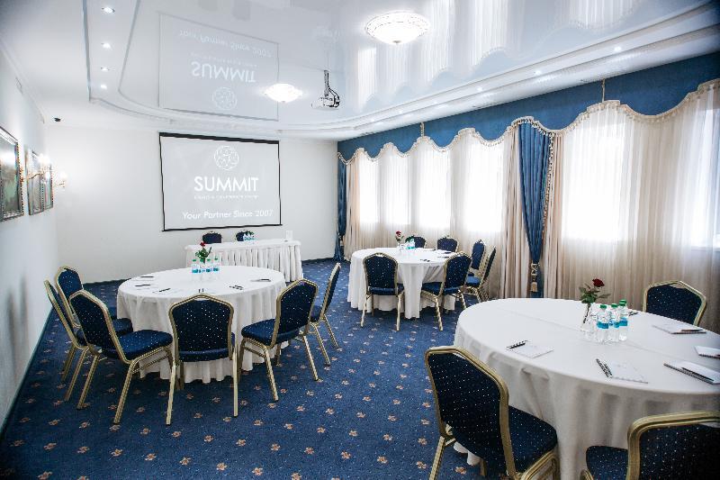 Summit Villa Кишинів Екстер'єр фото