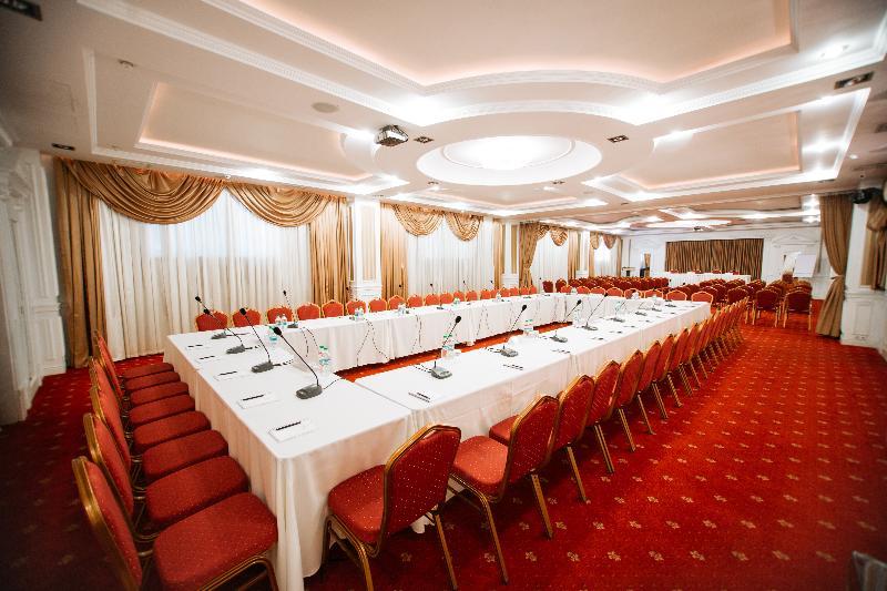 Summit Villa Кишинів Екстер'єр фото