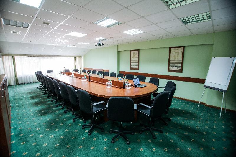 Summit Villa Кишинів Екстер'єр фото